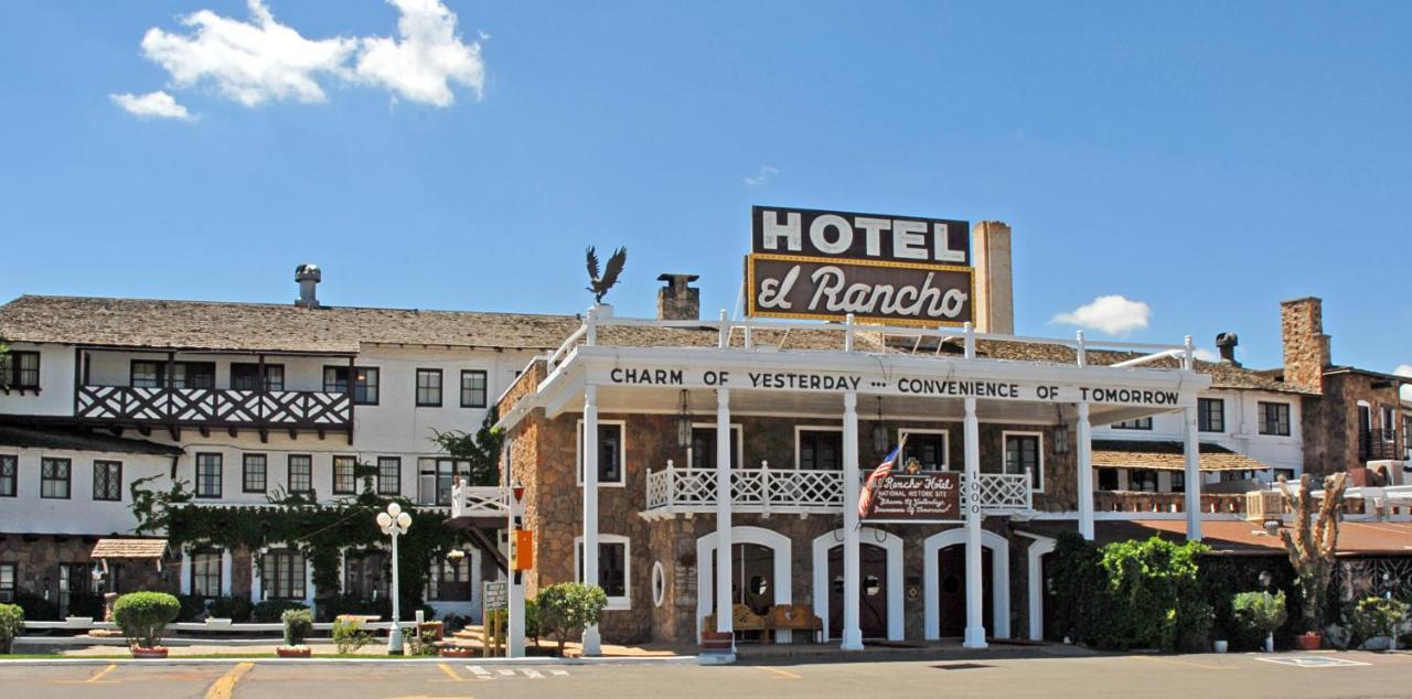 El Rancho Hotel 2*